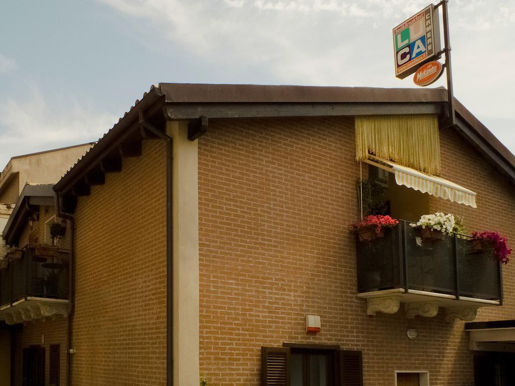 B&B LucaMontesilvano Marina エクステリア 写真